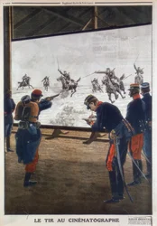 Franse soldaten gebruiken film van een cavaleriecharge voor geweeroefeningen, 1912