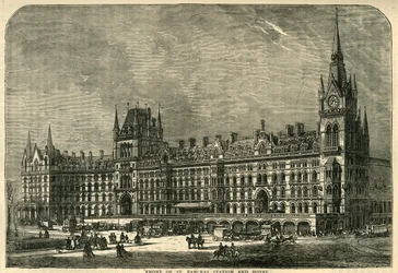 Voorkant van St. Pancras Station en Hotel