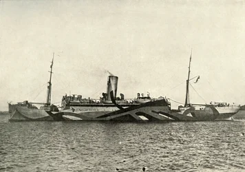H.M. Auxiliary Cruiser Coronado gecamoufleerd, 1919