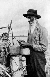 Oogsttijd in het Red River-district, Alberta, Canada, 1922