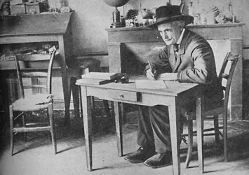 Jean-Henri Fabre - De Bescheiden Studie van Een van de Grootste Natuuronderzoekers, ca. 1925