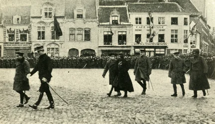 Koning George V in Furnes, België, Eerste Wereldoorlog, 4 december 1914, 1920