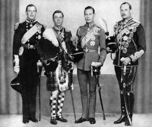 Zonen van koning George V, 1933, 1936