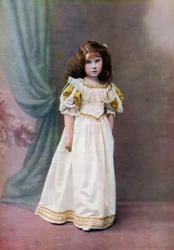 Lady Elizabeth Bowes-Lyon, zes jaar oud, 1906-1907 1923