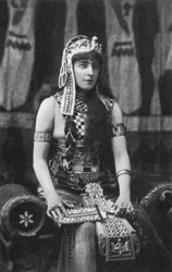 Lillie Langtry als Cleopatra, ca. 1890