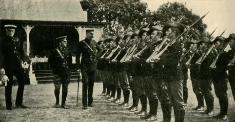 Lord Kitchener inspecteert Australische cadetten, Eerste Wereldoorlog