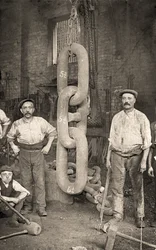 Het maken van de ankerketting van de Titanic bij Hingley & Sons, ca. 1909
