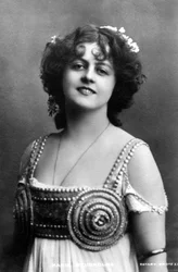 Marie Studholme 1875-1930, Engelse actrice, jaren 1900