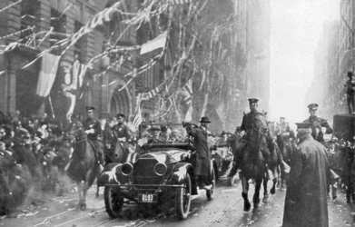 Maarschalk Joffre en Viviani arriveren in New York, Eerste Wereldoorlog, 9 mei 1917