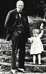 Mr. Churchill met Zijn Dochter
