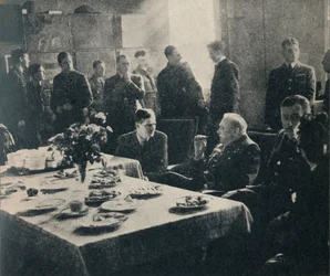 Mr. Churchill met de R.A.F. - 615 Fighter Squadron, 1940s, 1945