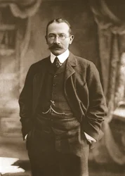 Mr Edmund G Lamb