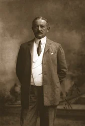 De heer H J King