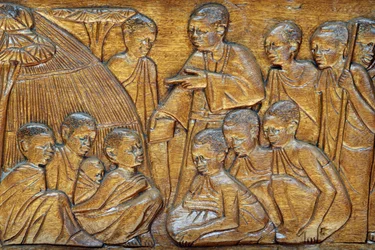 Namugongo katholieke martelarenheiligdom, Kampala. Kerkdeur reliëf, 20160217, Kampala, Oeganda