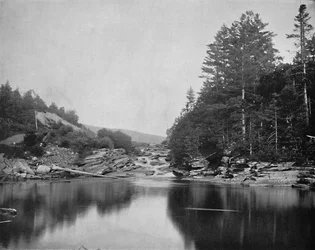 Aan de Ammonoosuc Rivier, Witte Bergen, New Hampshire, ca. 1897