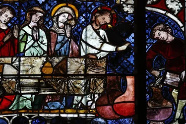 Onze-Lieve-Vrouwekathedraal van Straatsburg. Glas-in-loodraam. De verandering van water in wijn op de bruiloft te Kana. 14e eeuw. Straatsburg, Frankrijk