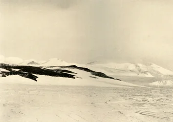 Deel van Queen Alexandra Range 1500 Voet Op De Gletsjer, ca. 1908, 1909