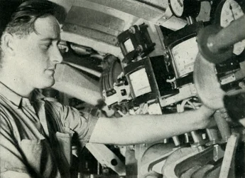 Onderofficier van een Britse onderzeeër, Tweede Wereldoorlog, 1945