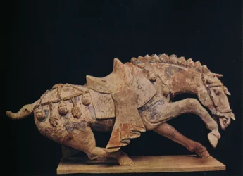 Aardewerkfiguur van een paard - Tang-dynastie, c7e tot 10e eeuw na Chr., 1936