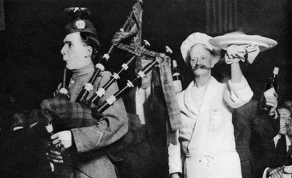 Presentatie van de haggis op een Caledonisch banket, Londen, 1926-1927