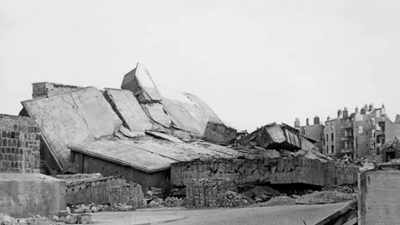Restanten van een U-boot pen, Kiel, Duitsland, ca. 1945-ca. 1965