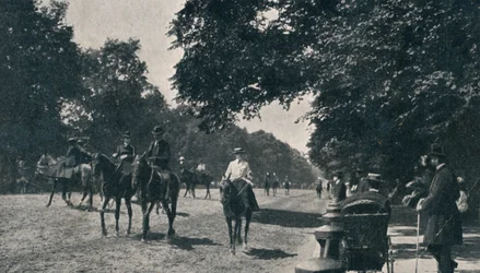 Rotten Row, Hyde Park, ca. 1900
