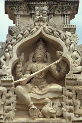 Beeld van de hindoegodin Sarasvati, Belur, India