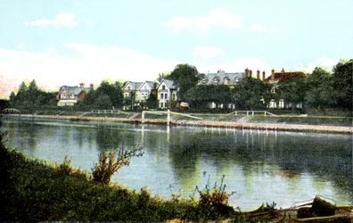 Staines, Surrey, 20e eeuw