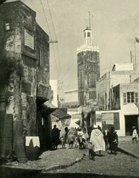 Straatscène in Tanger, met moskee, 1902