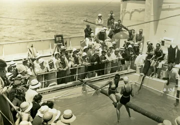 Zwembad aan boord van de RML Atlantis, circa 1929-1939