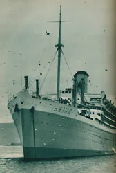 De majesteit van een grote lijnboot - De Orion voor anker, 1937