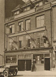 The Tiger Tavern op Tower Hill, ca. 1935