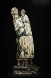De Maagd en het Kind Jezus. Marmeren beeld rond 1350-1375. 45 cm Collegiale Notre Dame. Villeneuve les Avignons (Gard).