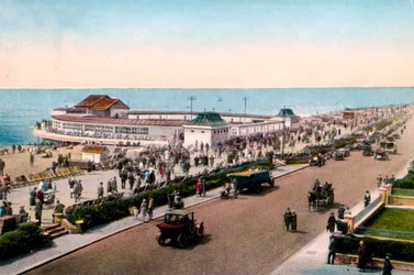 De muziektent en promenade, Worthing, West Sussex, begin 20e eeuw