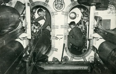 Torpedobuizen van een Britse onderzeeër, Tweede Wereldoorlog, 1945