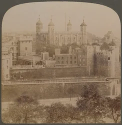 Tower of London - beroemd oud paleis en gevangenis van royalty - Engeland, 1901