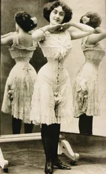 Victoriaans korset, Eind 1890s