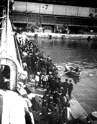 Bezoekers aan Port Doumen, Saigon, Vietnam, 1900