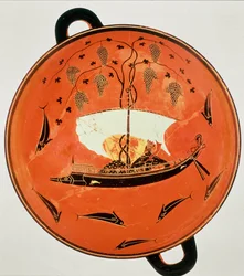 Zwartfigurige kylix, binnenaanzicht met Dionysos in een boot met een wijnrank, Exekias, Sirenenschilder, 6e eeuw v.Chr.