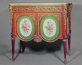 Louis XVI kast, gestempeld M.Carlin JME, versierd met verguld brons en Sevres platen, ca.1774
