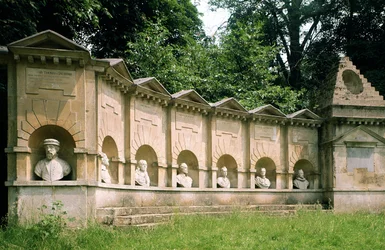 Stowe, William Kent, Tempel van Britse Waardigen, ca. 1735, Buckinghamshire, VK