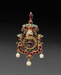 Het Aberdeen Juweel; juweel en geëmailleerde gouden hanger met een haarlok die zou toebehoren aan Mary Queen of Scots, eind 16e eeuw