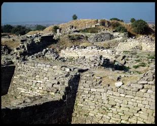De Heuvel van Hissarlik, de locatie van de oude stad Troje, 3000-1100 v.Chr.