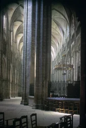Uitzicht op het interieur, Durham Kathedraal, gebouwd 1093-1289