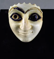 Hoofd van een figuur uit de tempel van Nini-zaza, Mari, 2600 v.Chr.