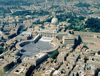 Luchtfoto van de Grieks-kruisbasiliek, Piazza San Pietro en de omliggende Vaticaanstad