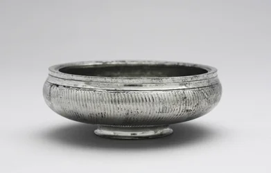 Kom, ca. 350-600