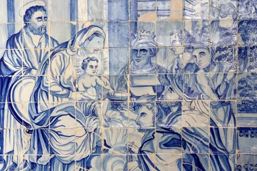 Brazilië, Bahia, Salvador: Azulejo in Bonfim kerk: de Epifanie