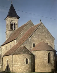 Kerk van St. Martin, Vic, Berry, Frankrijk, gebouwd in de 12e eeuw