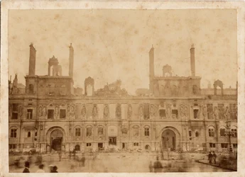 Commune van Parijs (1871): uitzicht op de brand van het stadhuis in mei 1871. Anonieme fotografie